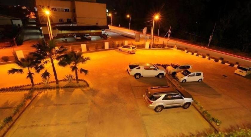 Ppt Muar Hotel Exterior photo